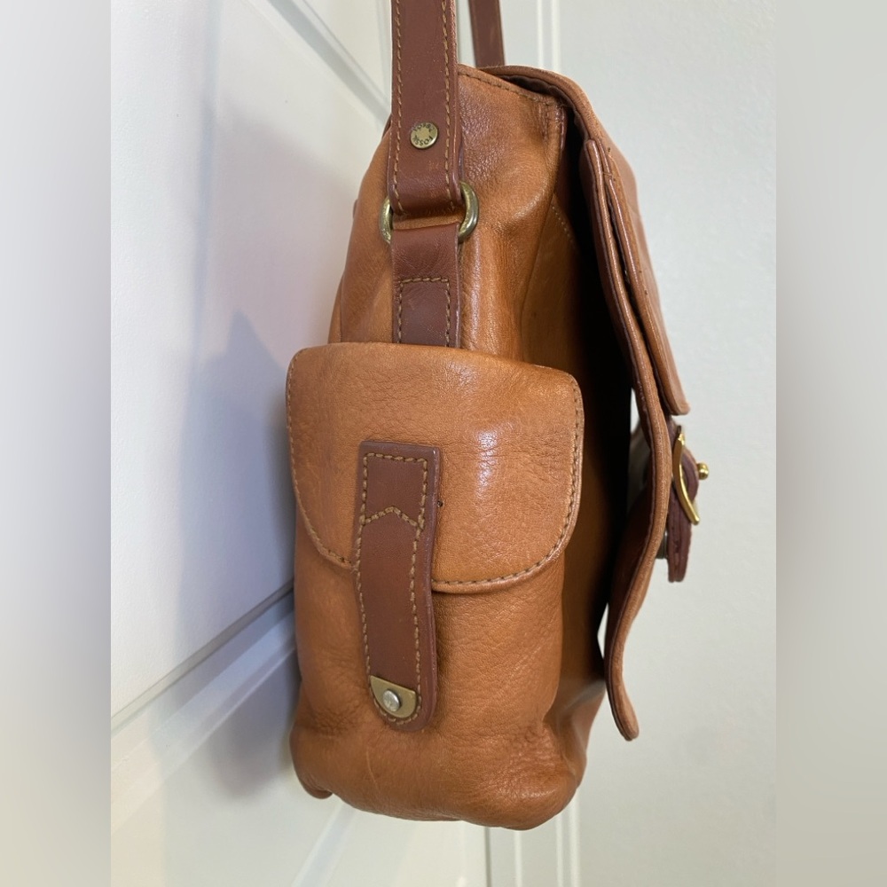 Fossil Tan and Brown Leather Messenger Bag Crossbody - Picture 4 of 12